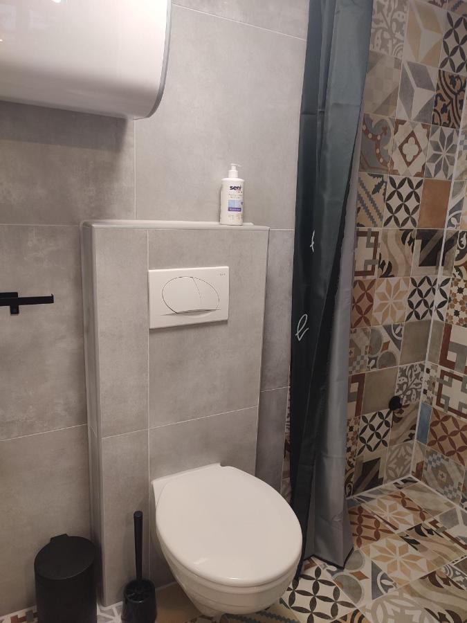Apartman Dux 2 Karlovac Buitenkant foto